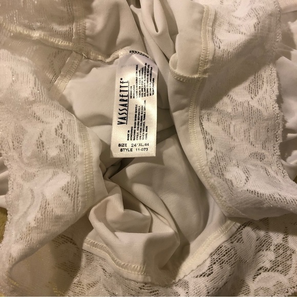 Vassarette slip, white knee length, stretchy with a 10” side slip & lace waist - Picture 10 of 10